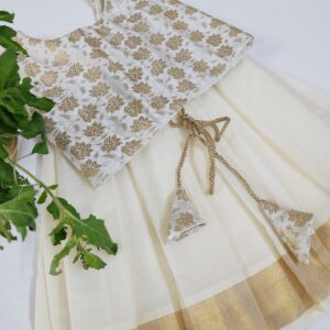 traditional onam kasavu pattu pavadai